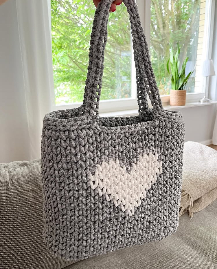 sacs cabas au crochet gris et blanc